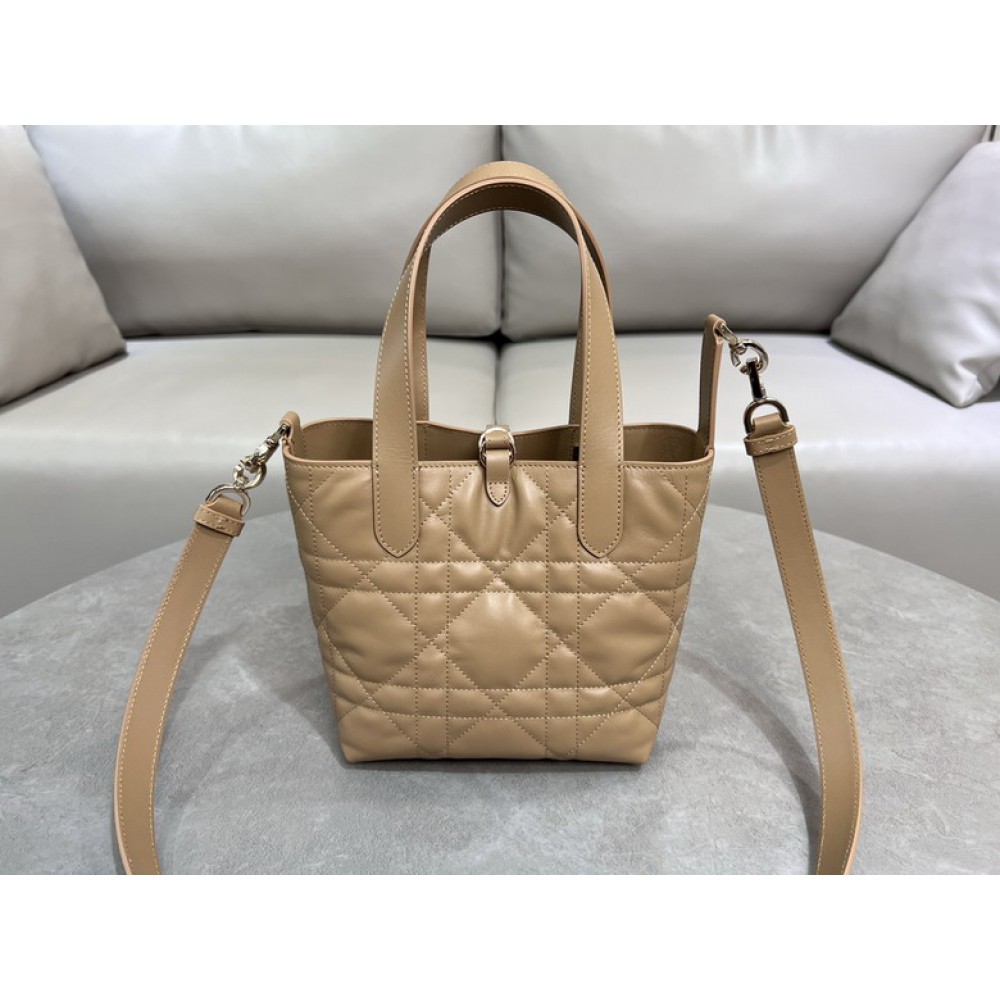 Dior Toujours Vertical Tote Bag small 18.5 x 18.5 x 12 cm Bags