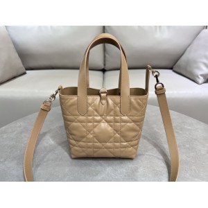 Dior Toujours Vertical Tote Bag small 18.5 x 18.5 x 12 cm Bags