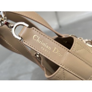 Dior Toujours Vertical Tote Bag small 18.5 x 18.5 x 12 cm Bags