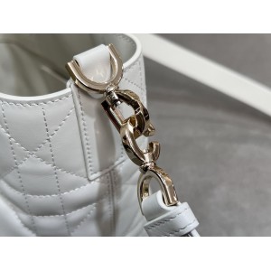 Dior Toujours Vertical Tote Bag small 18.5 x 18.5 x 12 cm Bags