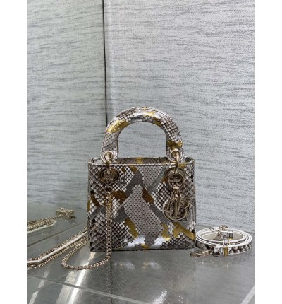 Dior Mini Lady Bag 17 x 15 x 7 cm