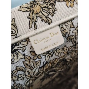 Dior Book Tote medium size 36.5 x 28 x 16.5 cm Bags