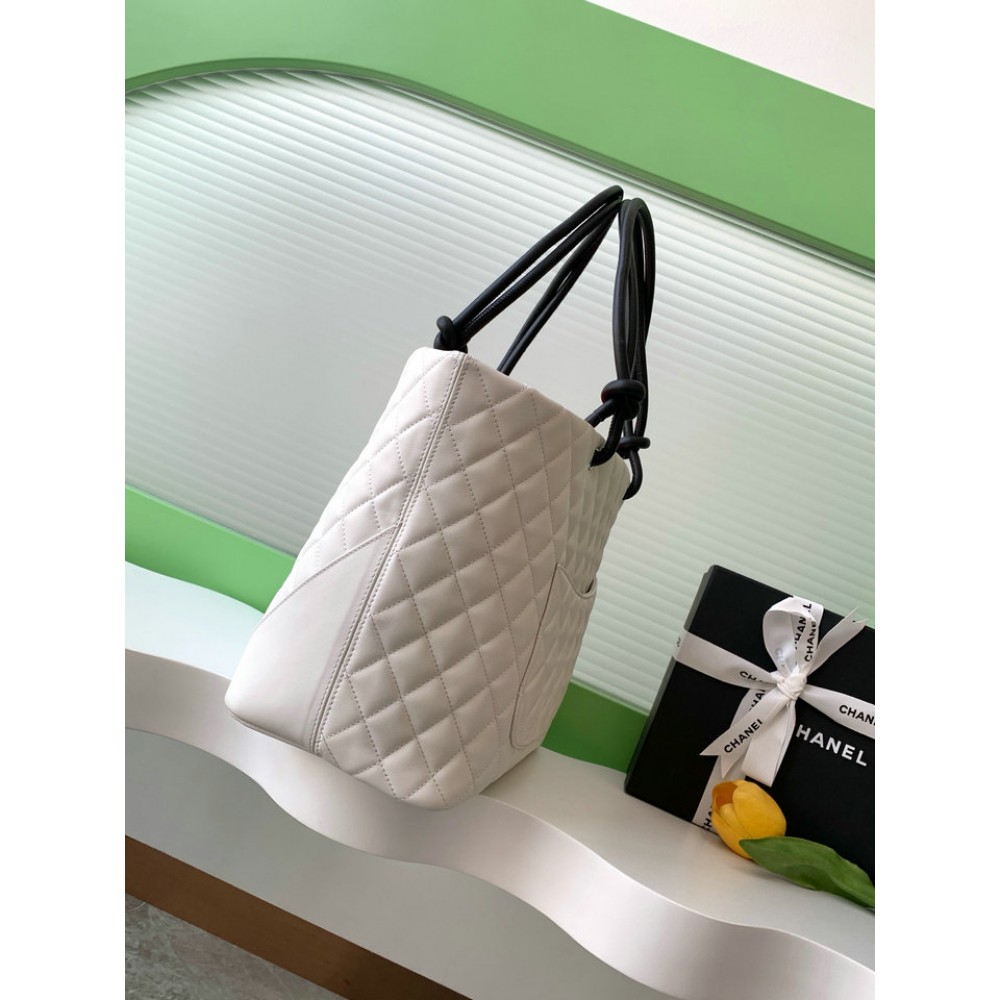 Chanel leather tote bag 30x25x15cm Bags