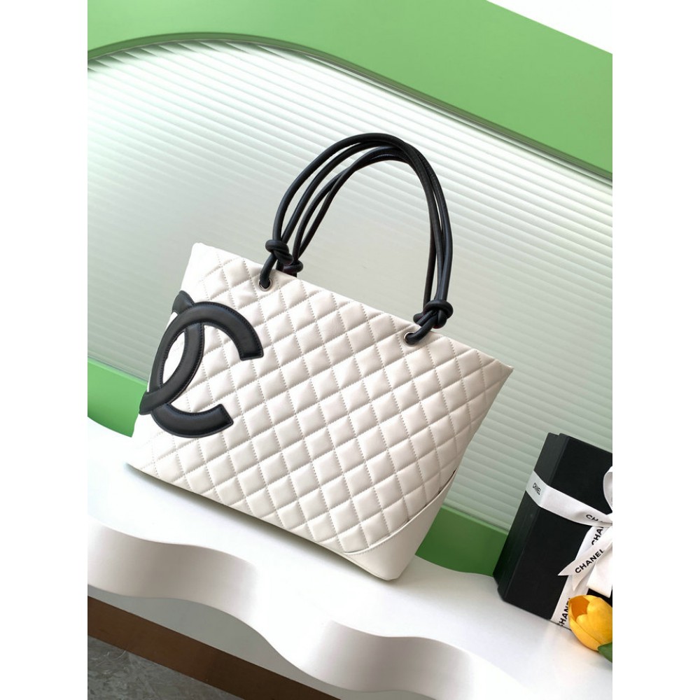 Chanel leather tote bag 30x25x15cm Bags