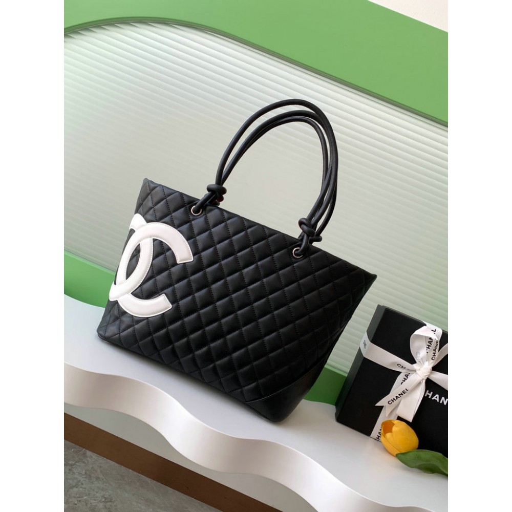Chanel leather tote bag 30x25x15cm Bags