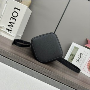 Loewe pebble bucket 16x16x19.5cm Bags