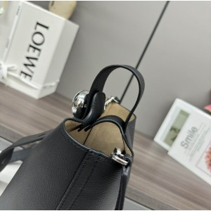 Loewe pebble bucket 16x16x19.5cm Bags