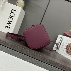 Loewe pebble bucket 16x16x19.5cm Bags