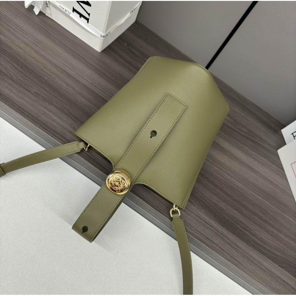 Loewe pebble bucket 16x16x19.5cm Bags