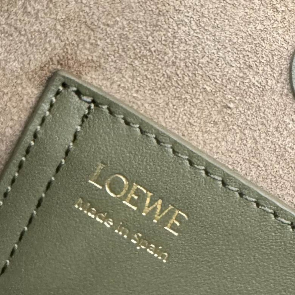 Loewe pebble bucket 16x16x19.5cm Bags
