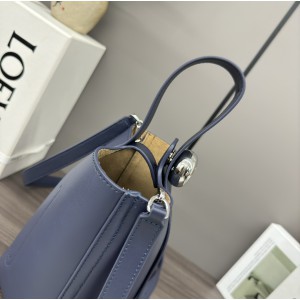 Loewe pebble bucket 16x16x19.5cm Bags