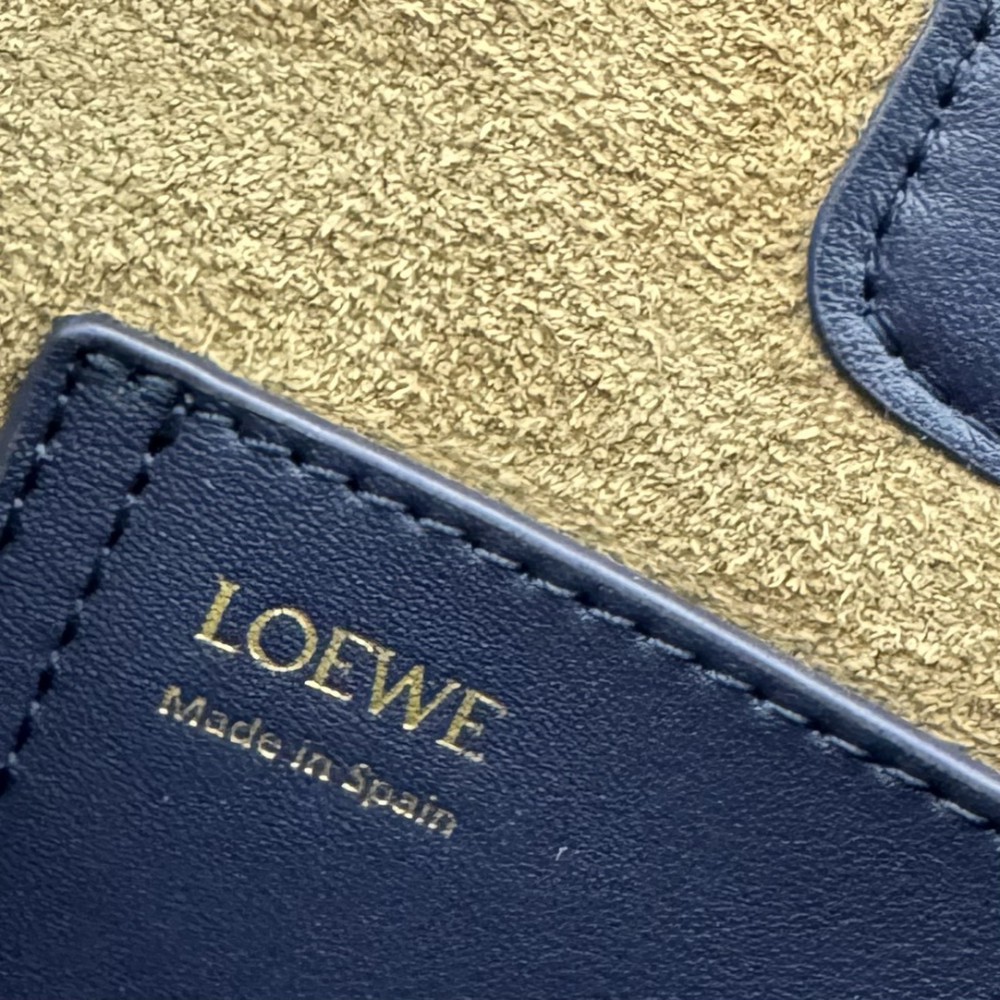 Loewe pebble bucket 16x16x19.5cm Bags