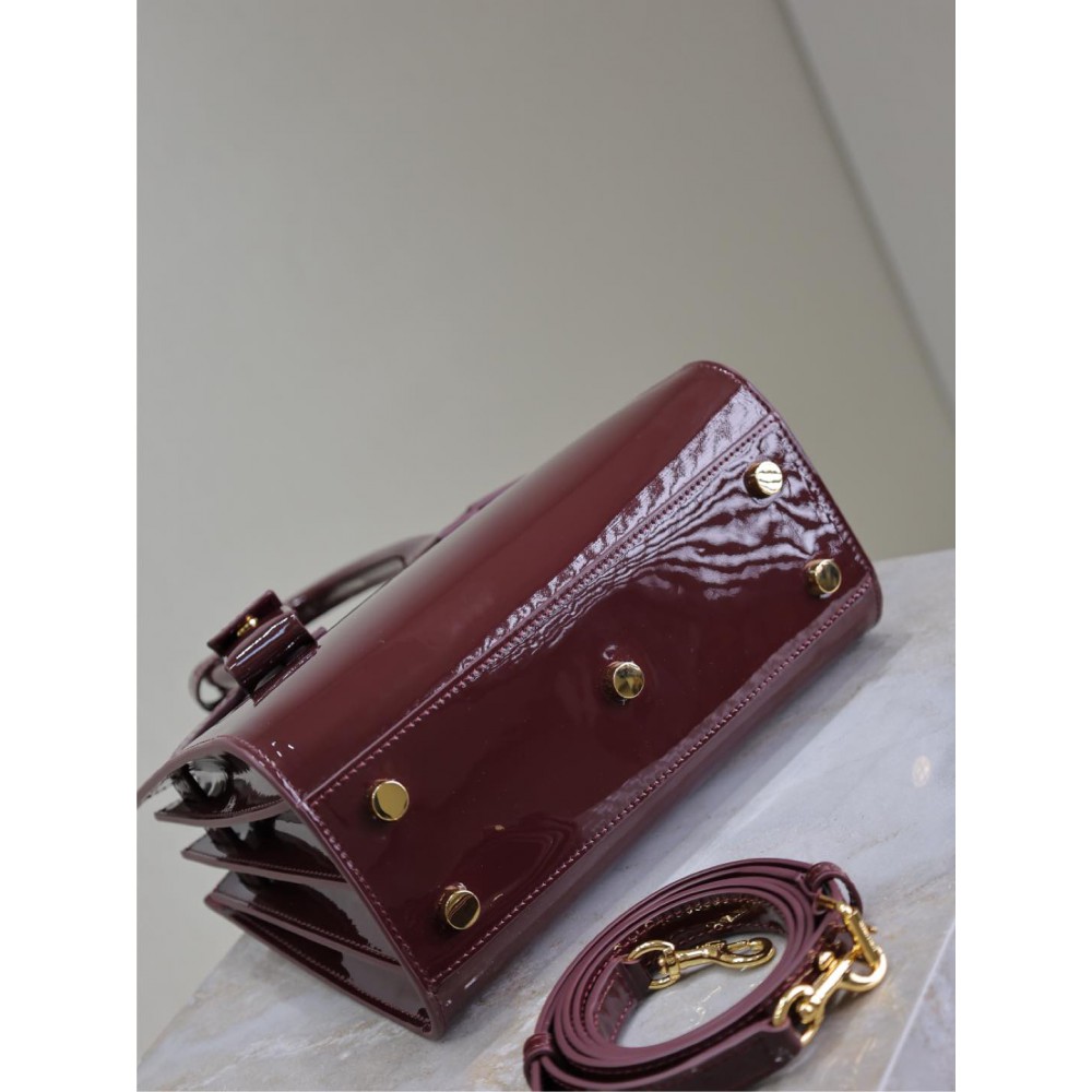 Ysl sac de jour patent leather 22x18x10.5cm Bags