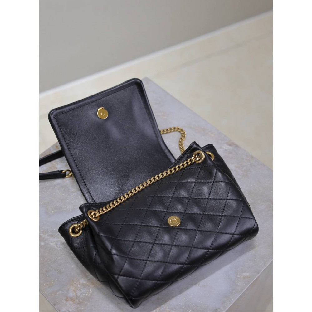 Ysl mini nolita in lambskin 18 x 13 x 6 CM Bags