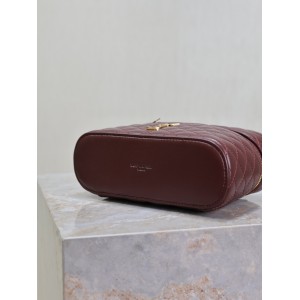 Ysl GABY vanity bag in lambskin 18 x 11 x 6.5 cm Bags