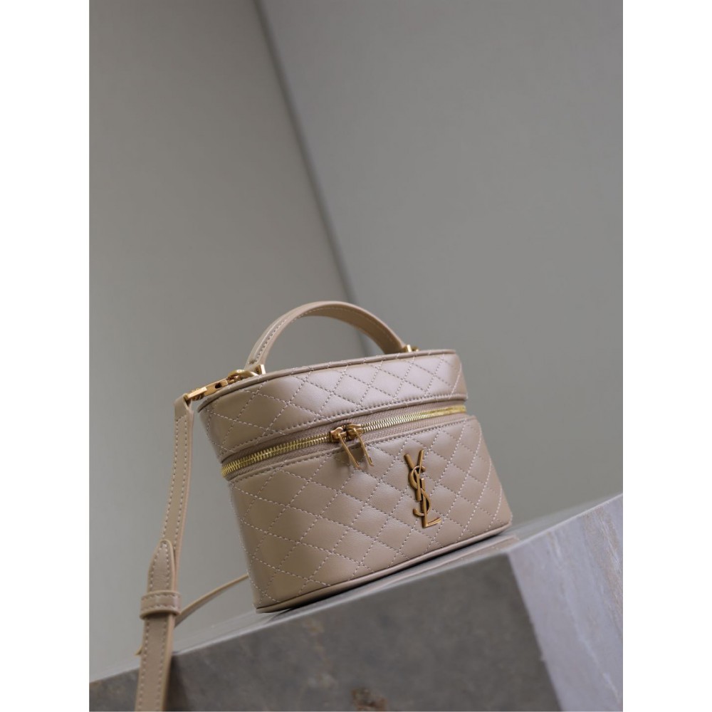 Ysl GABY vanity bag in lambskin 18 x 11 x 6.5 cm Bags