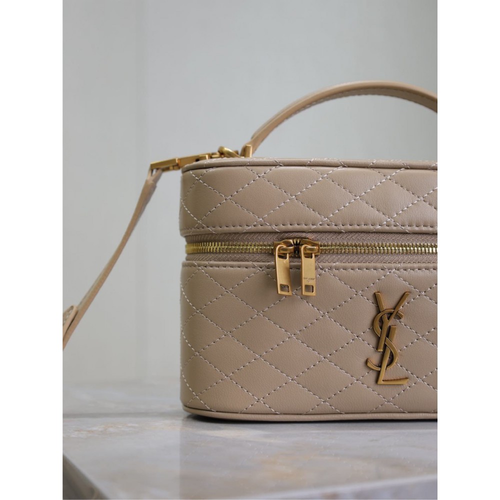 Ysl GABY vanity bag in lambskin 18 x 11 x 6.5 cm Bags