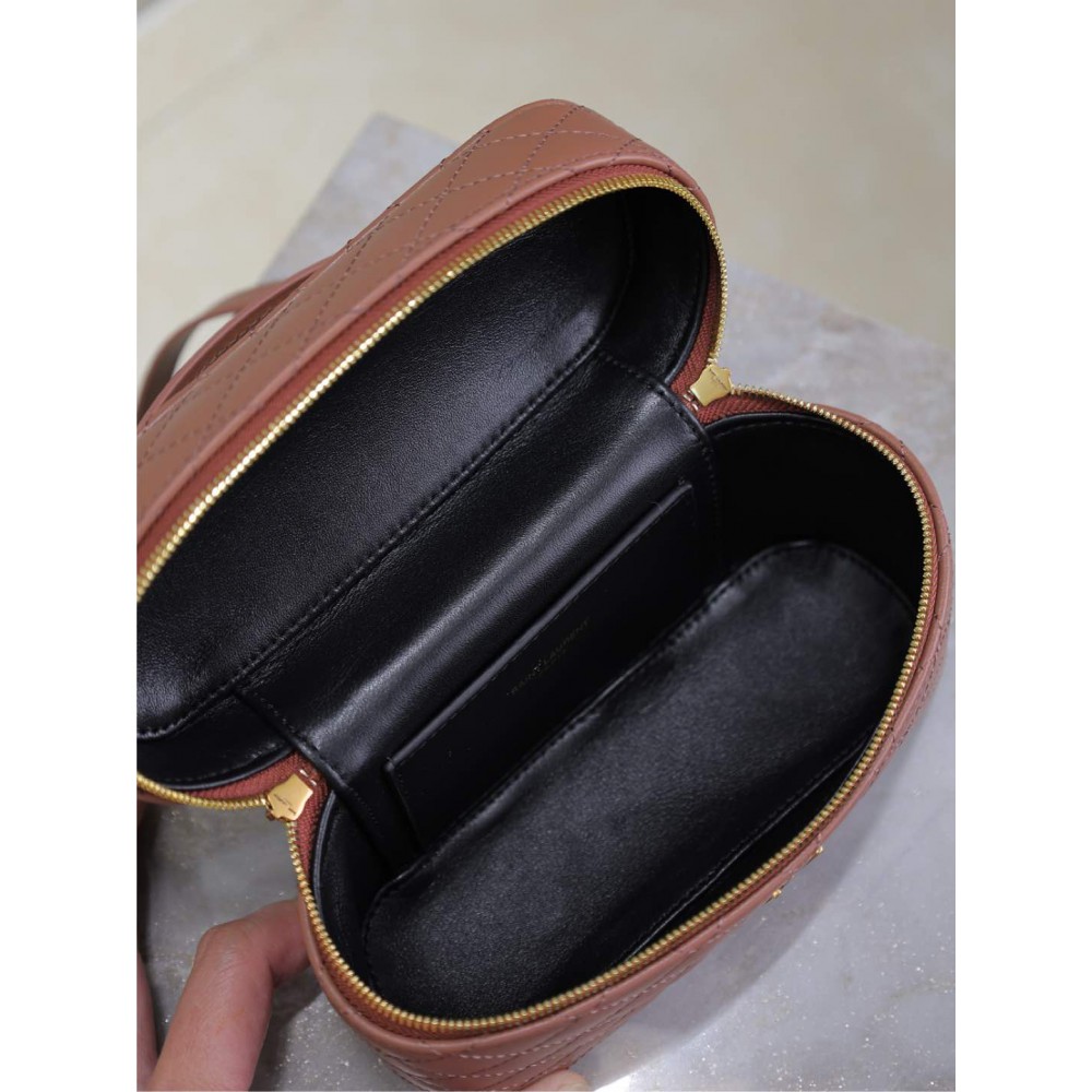 Ysl GABY vanity bag in lambskin 18 x 11 x 6.5 cm Bags