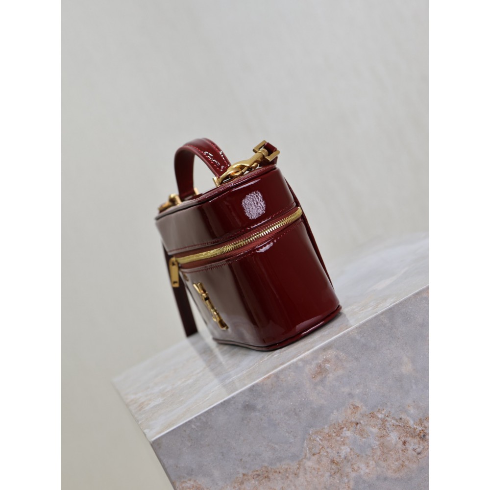 Ysl GABY vanity bag in lambskin 18 x 11 x 6.5 cm Bags