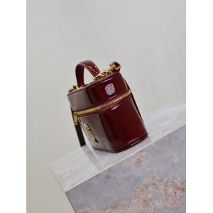 Ysl GABY vanity bag in lambskin 18 x 11 x 6.5 cm Bags