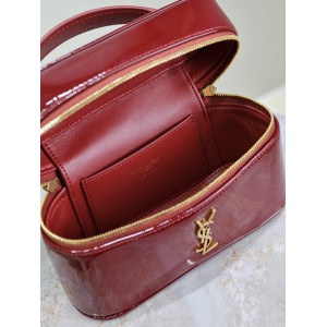 Ysl GABY vanity bag in lambskin 18 x 11 x 6.5 cm Bags