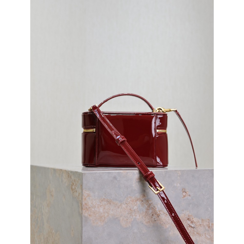 Ysl GABY vanity bag in lambskin 18 x 11 x 6.5 cm Bags