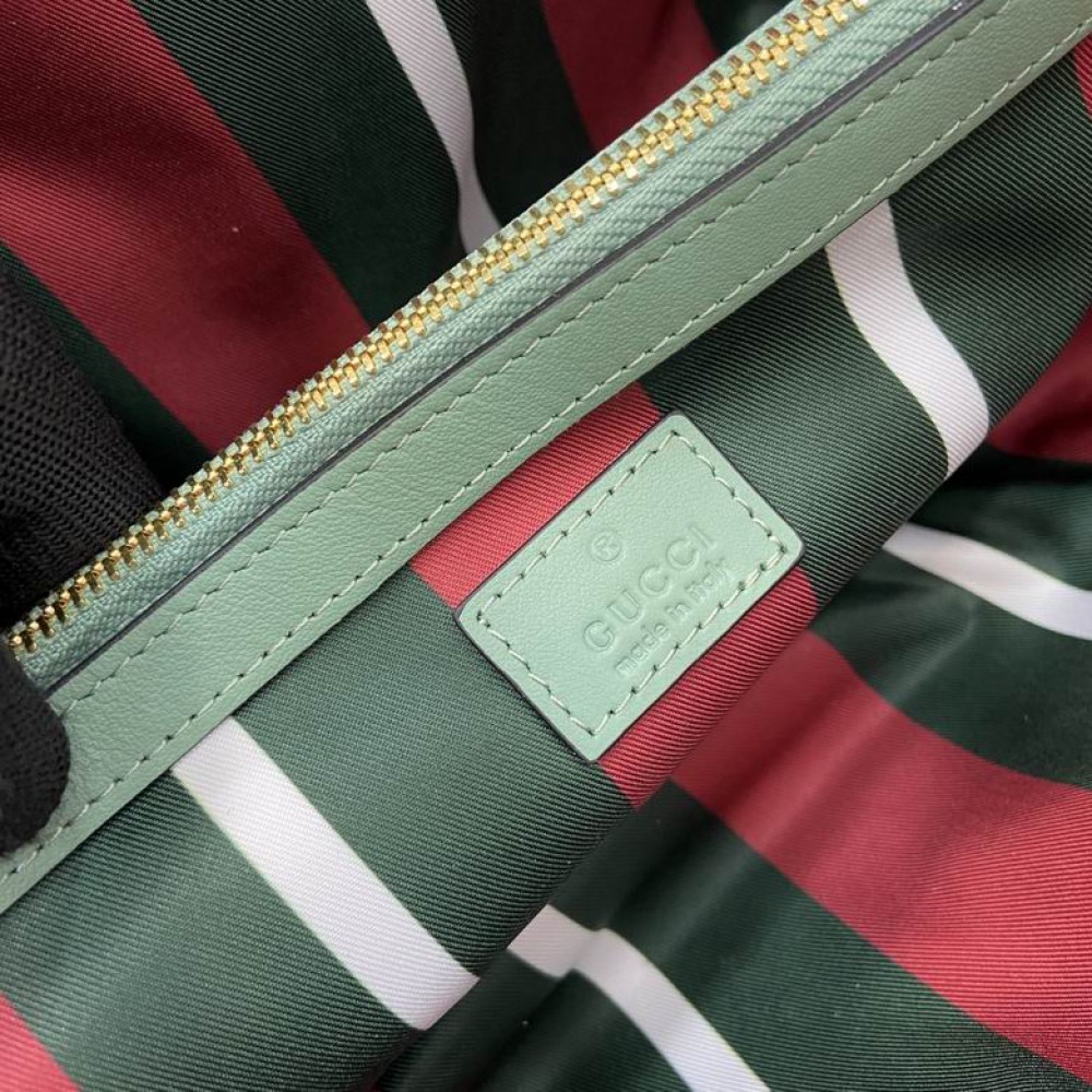 Gucci GG Emblem medium tote bag 815214 30x18x11cm Bags