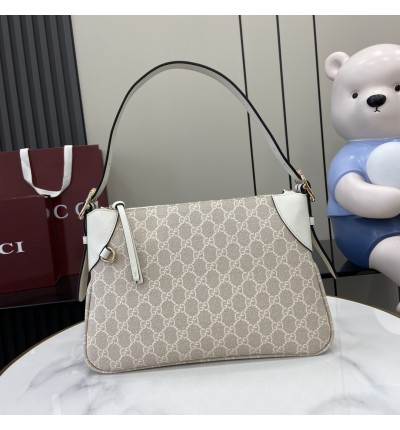 Gucci GG Emblem medium shoulder bag 815216 31.5x21x8cm