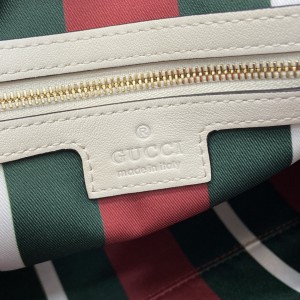 Gucci GG Emblem medium shoulder bag 815216 31.5x21x8cm Bags