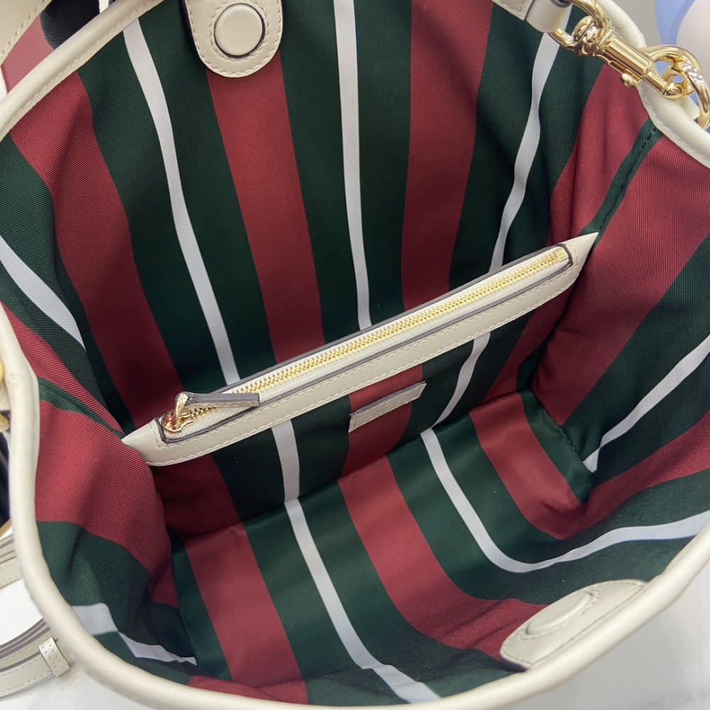 Gucci GG Emblem medium bucket bag 815103 25x25x15.5cm Bags