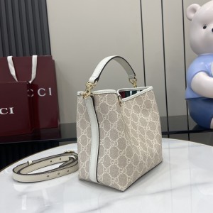 Gucci GG Emblem mini bucket bag 815118 19x18x11cm Bags