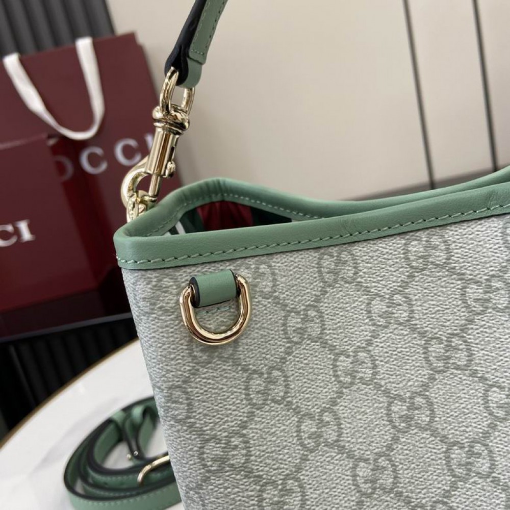 Gucci GG Emblem mini bucket bag 815118 19x18x11cm Bags