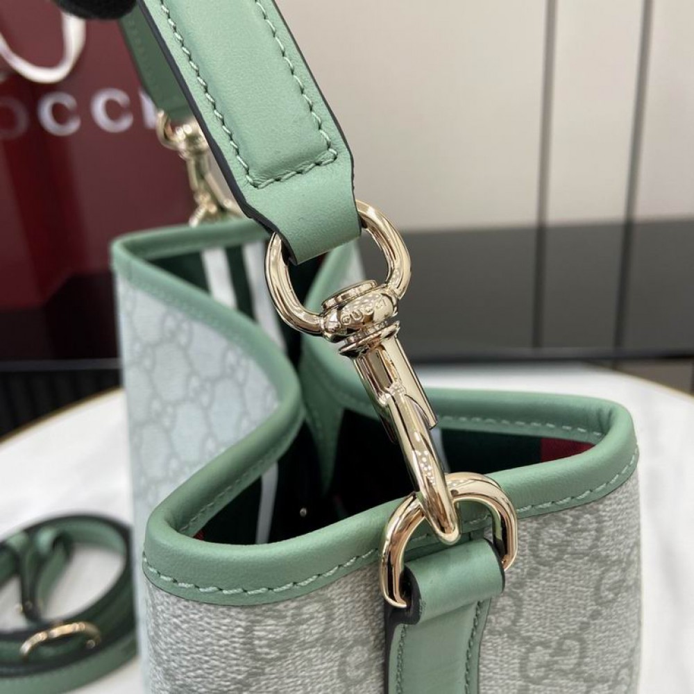 Gucci GG Emblem mini bucket bag 815118 19x18x11cm Bags