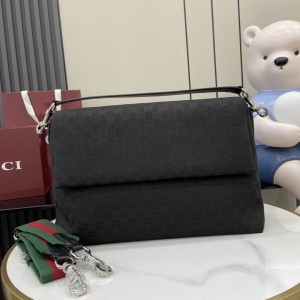 Gucci Medium GG crossbody bag with Web 821616 36x25x12cm Bags