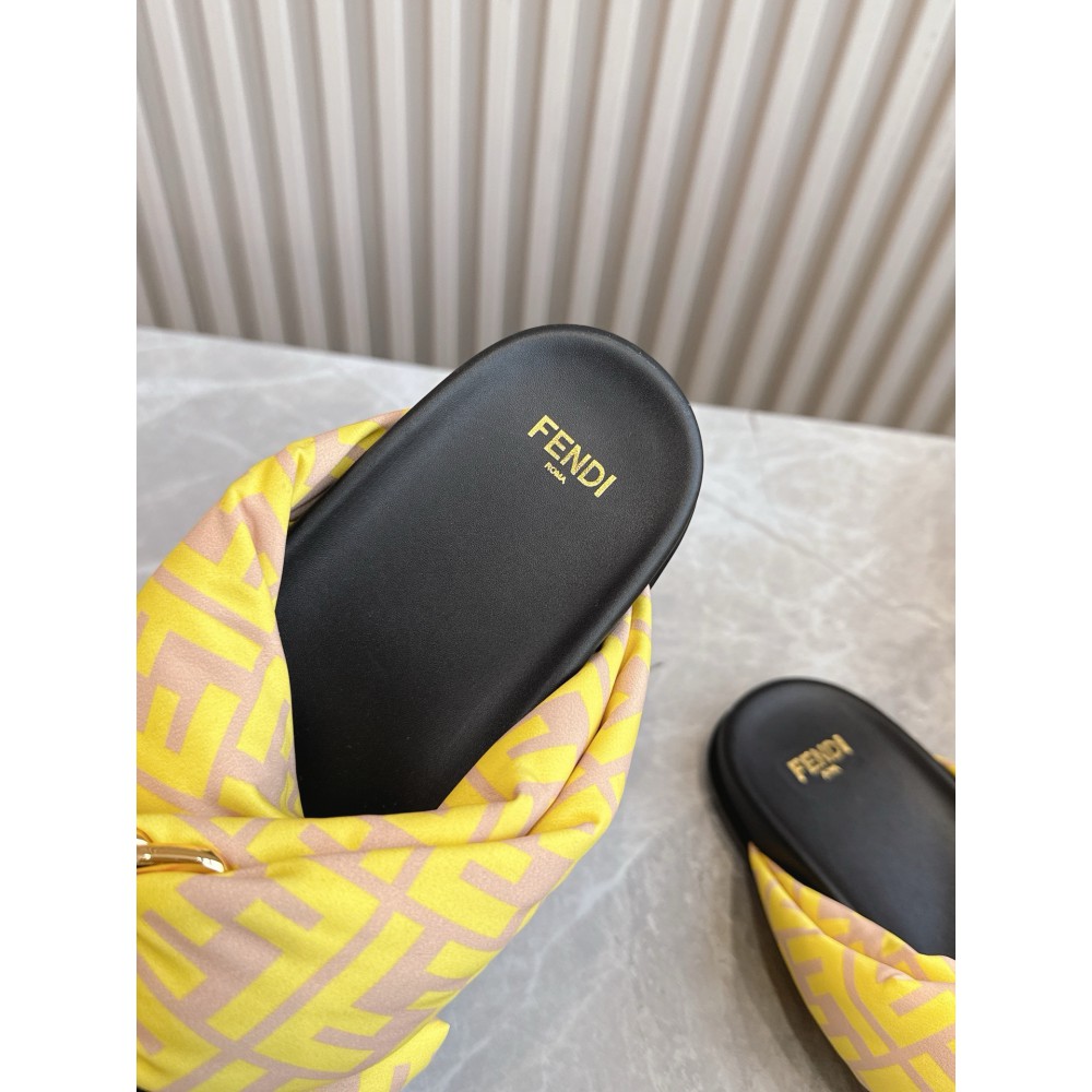 Fendi leather sandals 36-42 Shoes