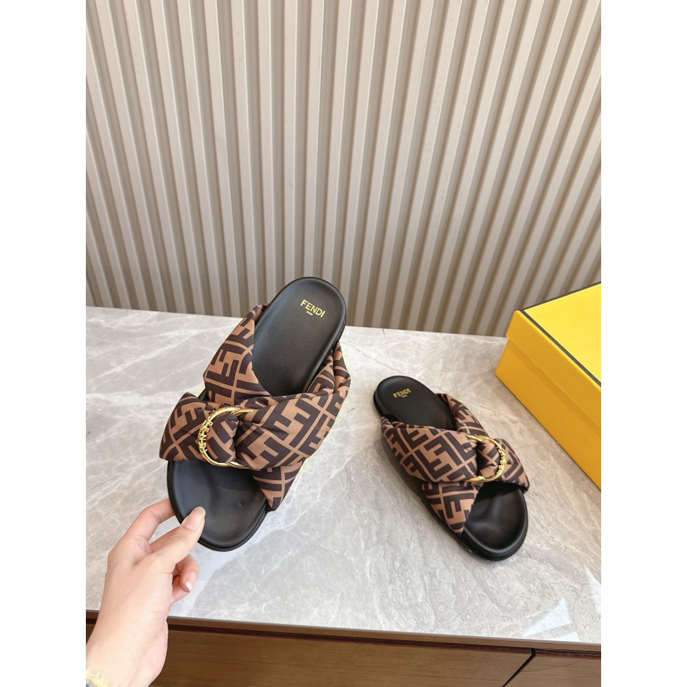 Fendi leather sandals 36-42 Shoes