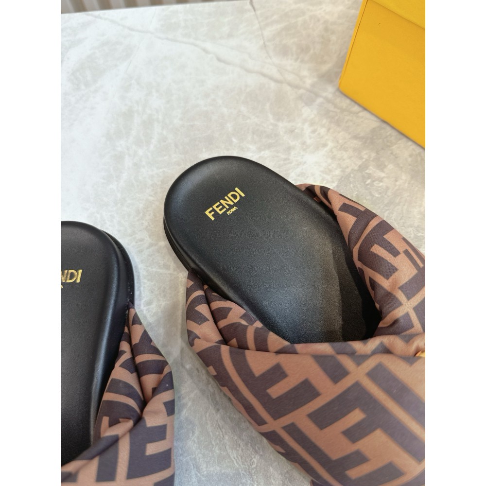 Fendi leather sandals 36-42 Shoes