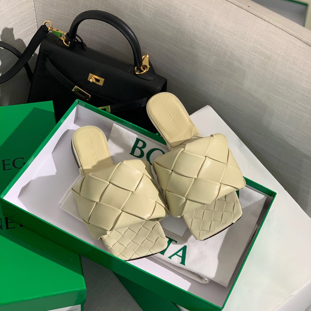 Bottega Veneta flat sandals 35-41 Shoes