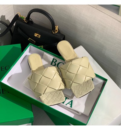 Bottega Veneta flat sandals 35-41