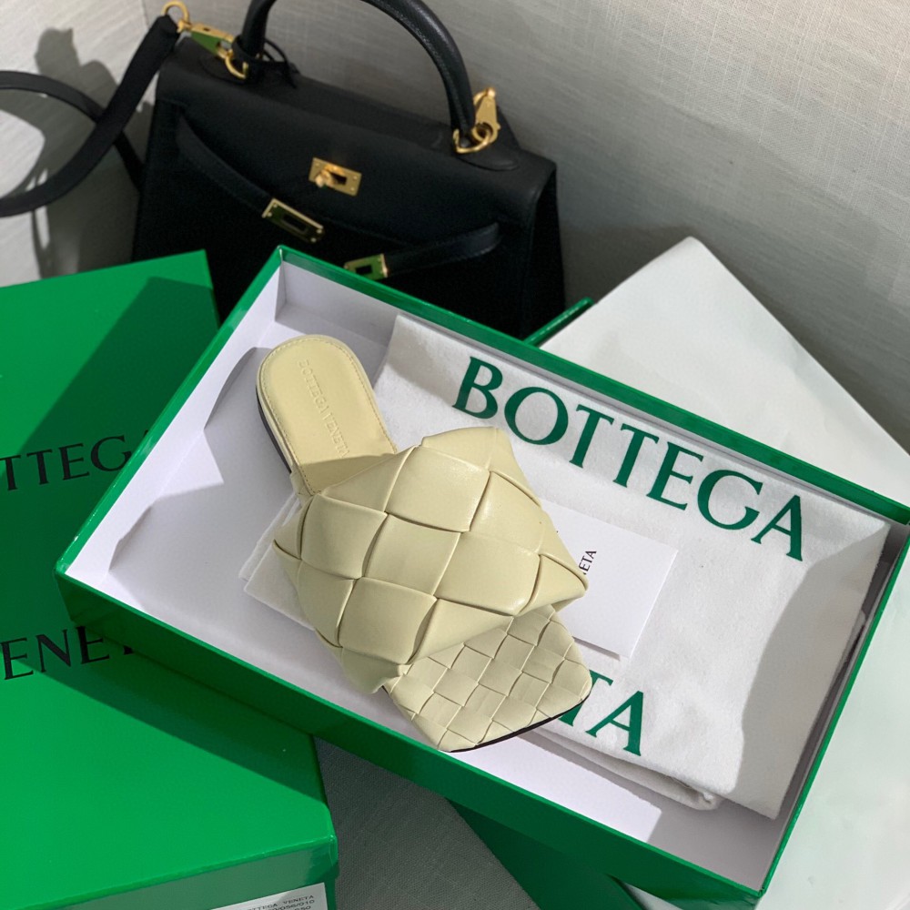 Bottega Veneta flat sandals 35-41 Shoes