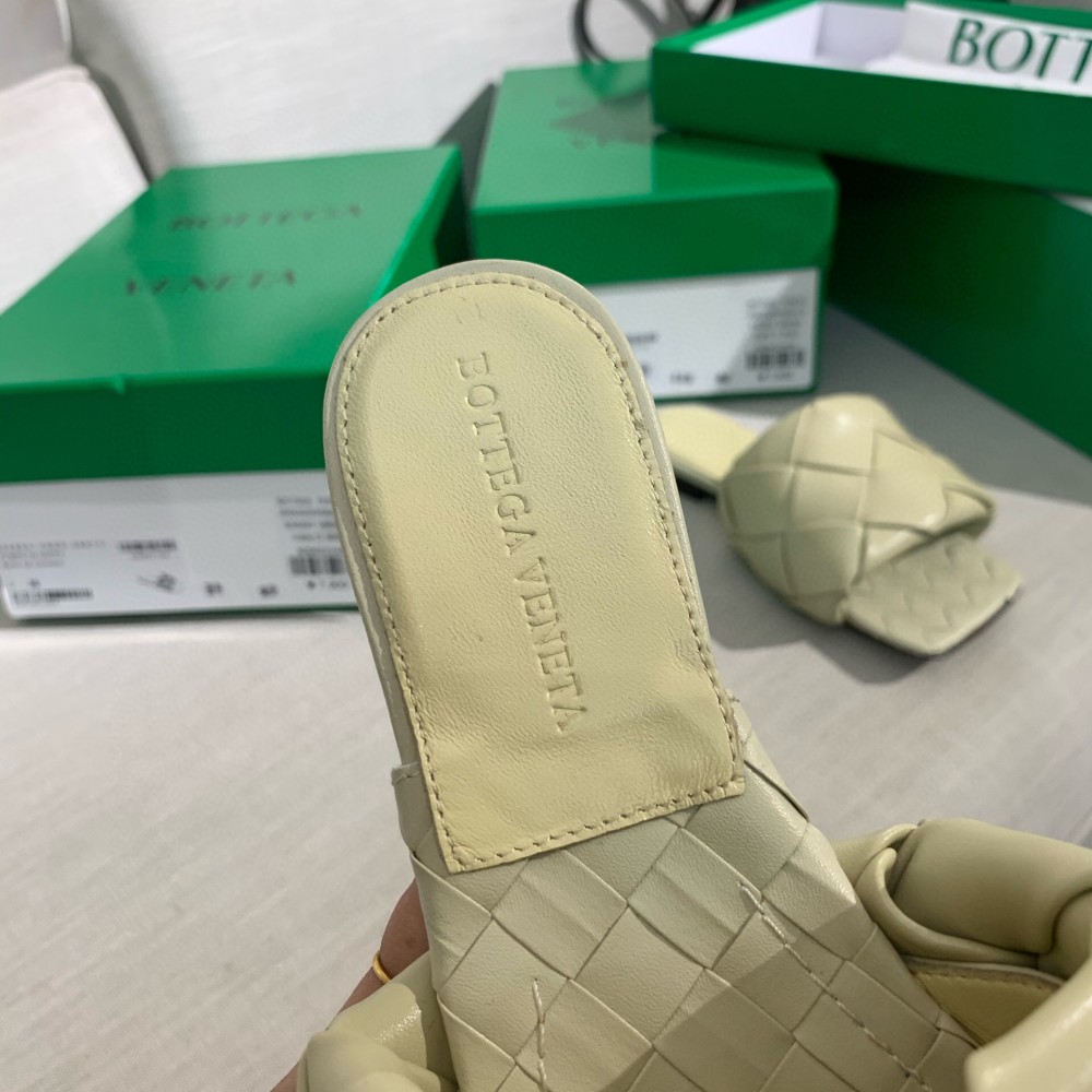Bottega Veneta flat sandals 35-41 Shoes