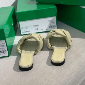 Bottega Veneta flat sandals 35-41 Shoes