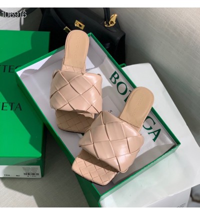 Bottega Veneta flat sandals 35-41