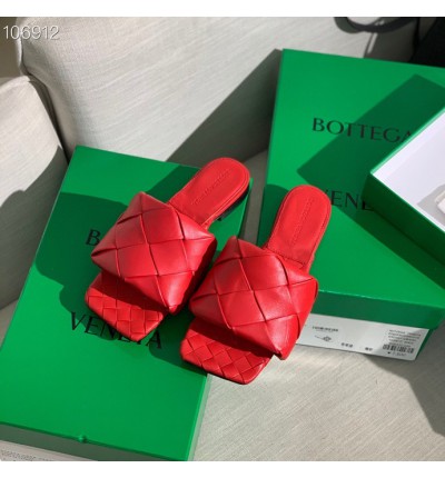 Bottega Veneta flat sandals 35-41