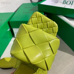 Bottega Veneta flat sandals 35-41 Shoes