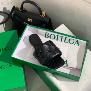 Bottega Veneta flat sandals 35-41 Shoes