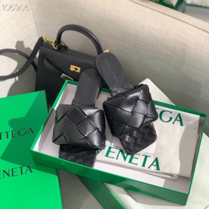 Bottega Veneta flat sandals 35-41 Shoes