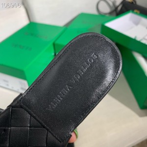 Bottega Veneta flat sandals 35-41 Shoes