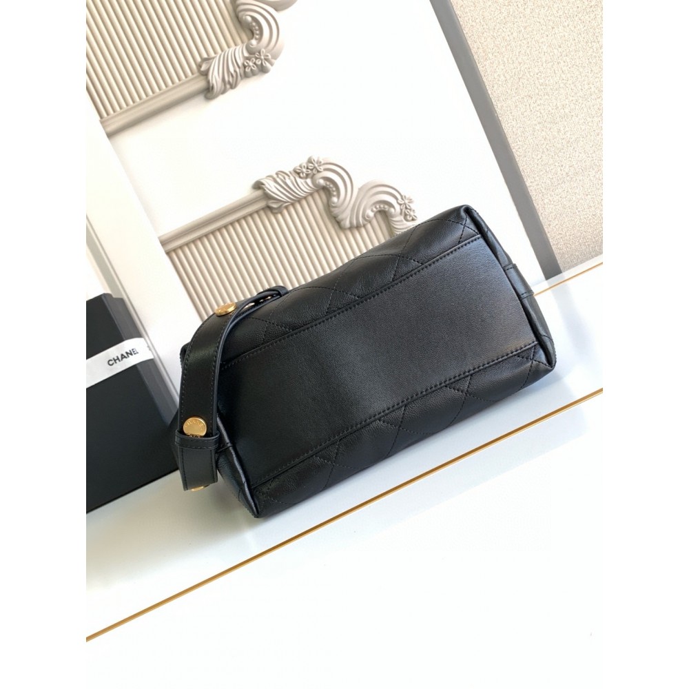 Chanel hobo bag 28x31x15cm calfskin leather Bags