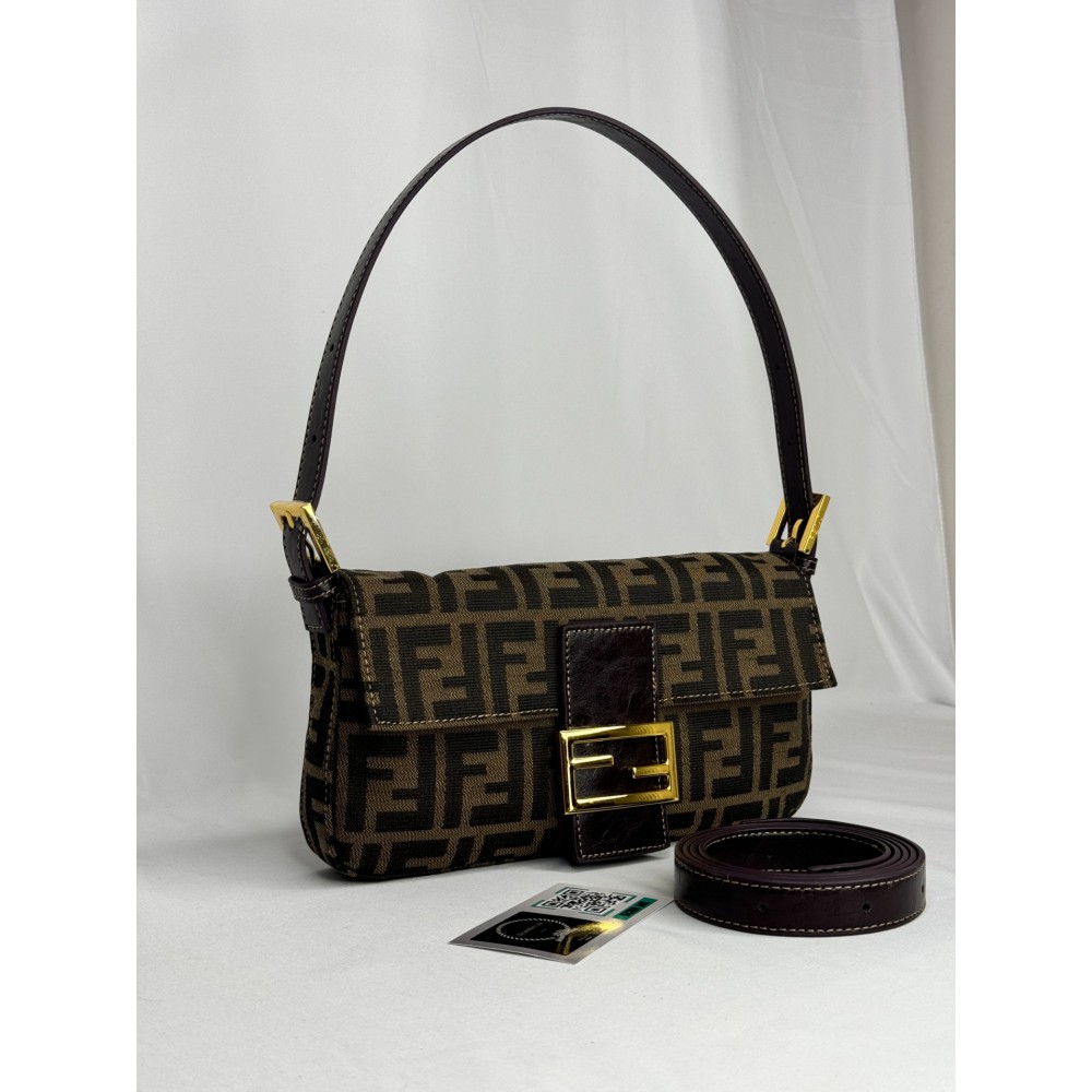 Fendi baguette 26x15x4cm Bags